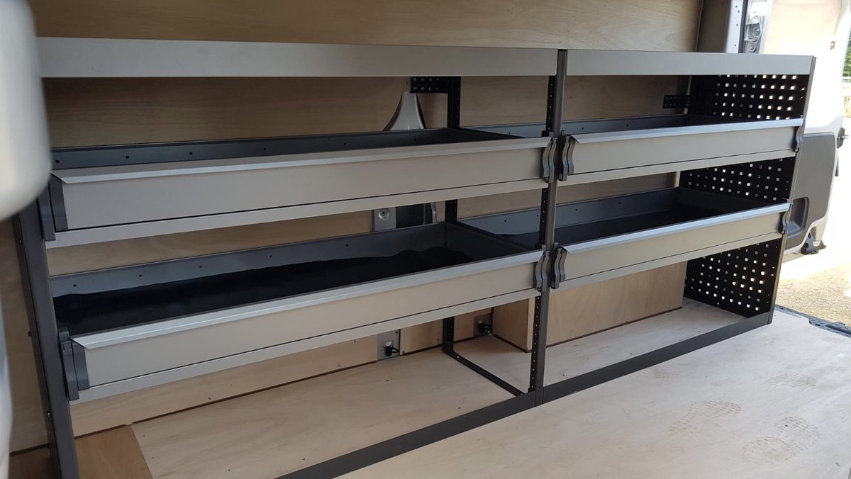 unitedvanliners's tweet image. A happy customer with his new Edstrom Racking &amp;amp; Ply Lining, installed by UVL 
#systemedstrom #partnership #racking #plylining