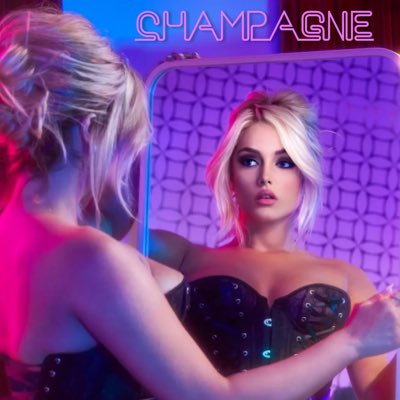 ThatBxtchKori's tweet photo. #NewProfilePic https://t.co/ejMgY4SPnQ
