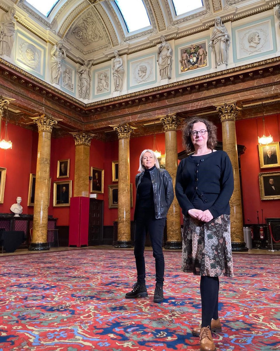 We're looking forward to tonight's Salvage Hunters: The Restorers, <a href="/SalvageHunters_/">Salvage Hunters</a> - if you keep your eyes peeled you'll notice some very familiar rooms during their history segment! 👀