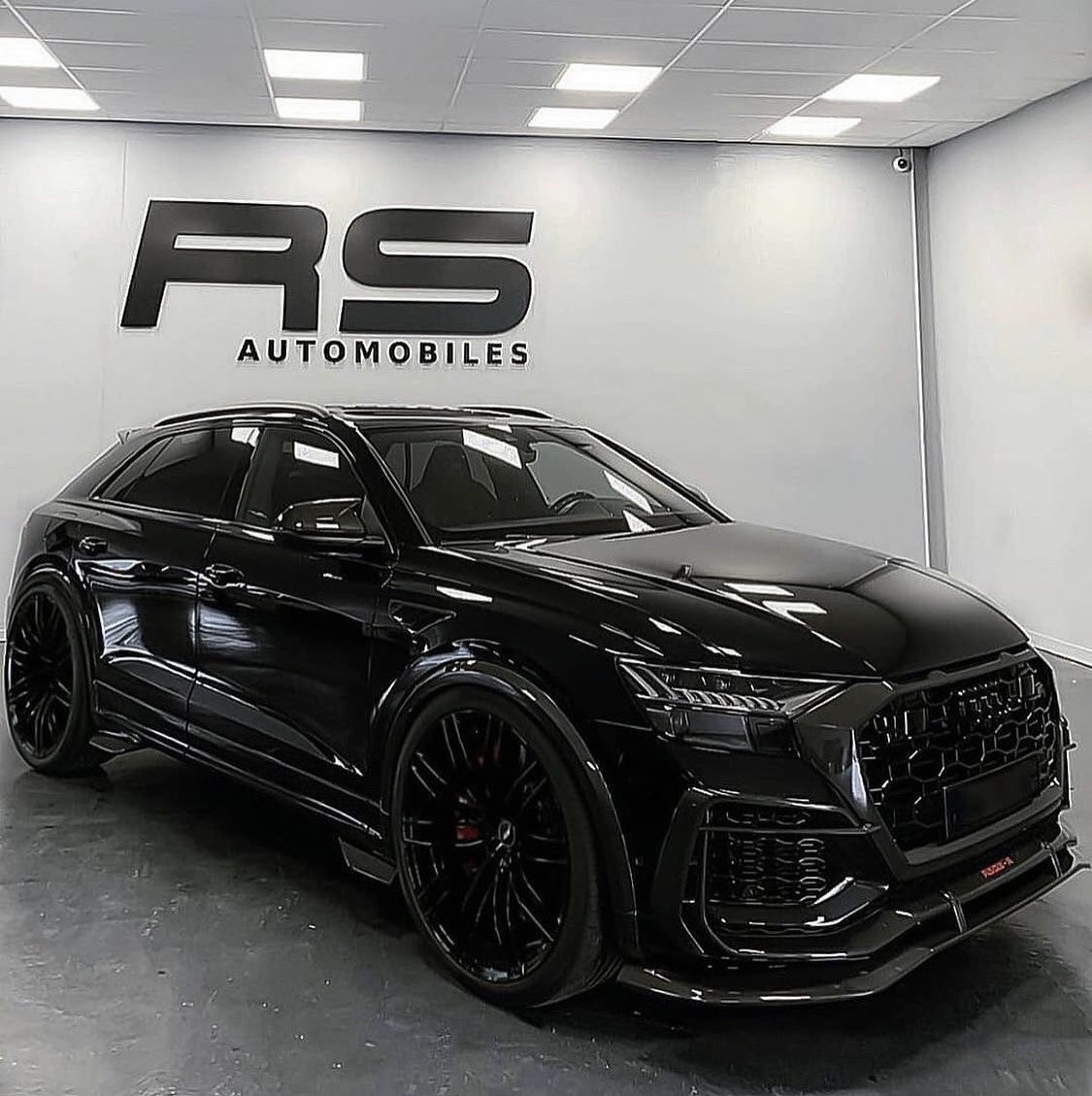 FastCarsWorld's tweet photo. Audi RSQ8-R ABT 🦍 https://t.co/5lCUw4ddfv