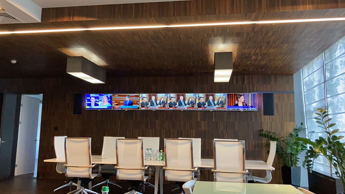 🇺🇦#Kiev we need to fight for freedom of speech and freedom of journalists .we also need to understand why TV channels , or websites are closed without trial  newsoneua.tv/news/politics/…