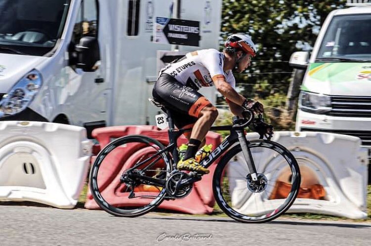 CC Etupes (@ccetupes) on Twitter photo ⚪️🟠 Finale CDF N1 - Fougères
🔝 5ème du classement général final pour l’équipe
😍 Très belle course <a href="/Eliott788/">Eliott pierre</a> . Échappé il a sacrifié ses chances pour notre leader <a href="/AxelZingle/">Axel Zingle 🥨</a> , 11ème à l’arrivée.
🙌 On gagne ensemble, on perd ensemble ! ⚪️🟠 Finale CDF N1 - Fougères
🔝 5ème du classement général final pour l’équipe
😍 Très belle course <a href="/Eliott788/">Eliott pierre</a> . Échappé il a sacrifié ses chances pour notre leader <a href="/AxelZingle/">Axel Zingle 🥨</a> , 11ème à l’arrivée.
🙌 On gagne ensemble, on perd ensemble !