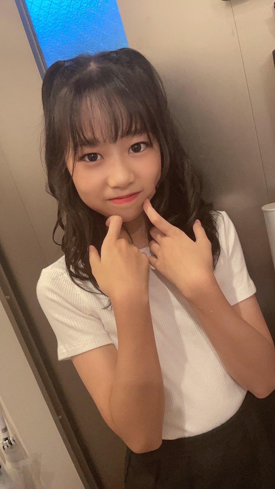 【公式】Blossom Garden on Twitter "みんな、やっほー♡ 今日はかいなはお休みだったよー😏 明日は学校頑張るよ〜 ️