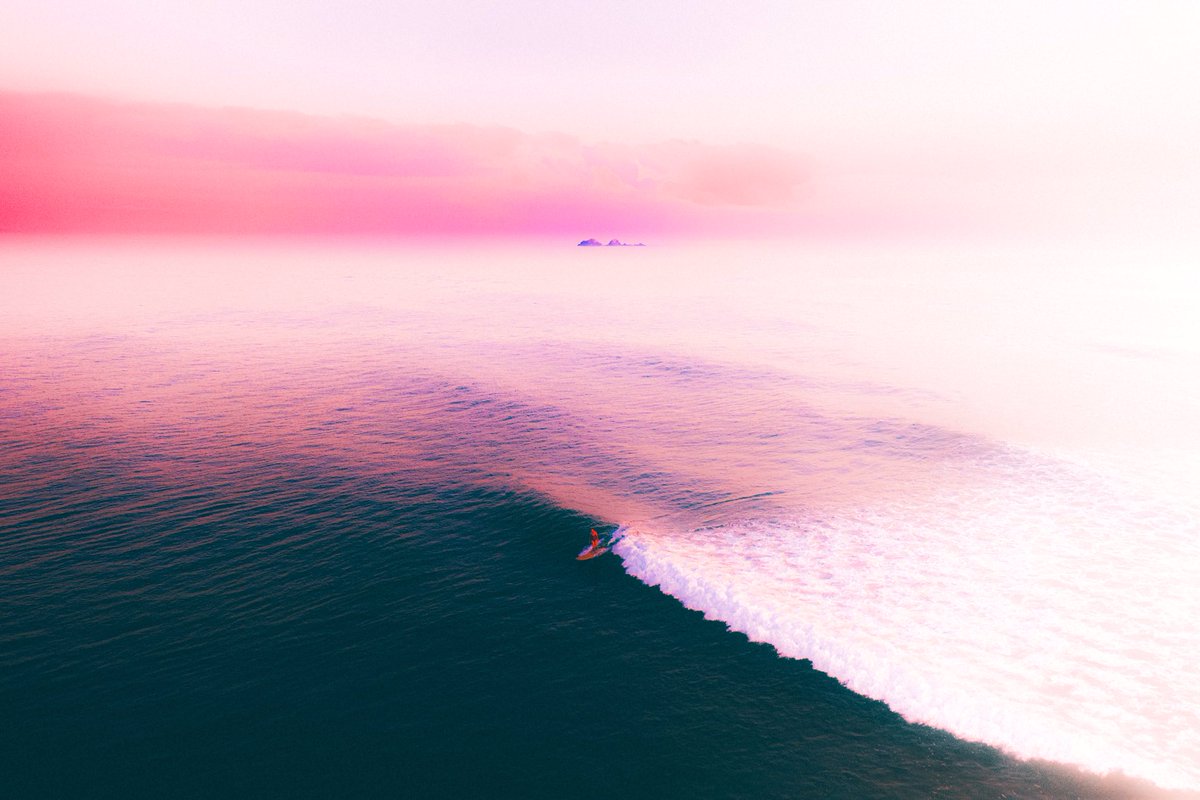 jackmarrphoto's tweet photo. #18 from #WritingwithLight
A single surfer enjoying the iconic Watego’s Beach during a pastel sunrise 🏄🏼♀️
Who wants to be here?
Available 09/09/2021 ⬇️
https://t.co/2EitDFAZ2G https://t.co/v8pkvkoujz