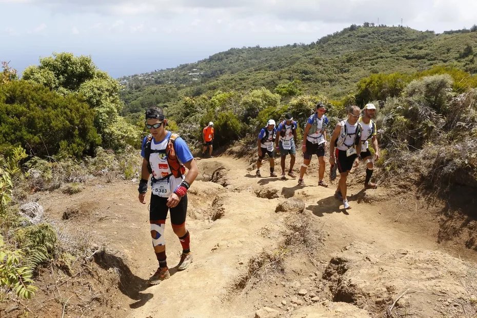 La1ère.fr (@la1ere) on Twitter photo Le <a href="/GrandRaid974/">Grand Raid Réunion</a> prévu en octobre à La Réunion ne passera pas par le Maïdo : des modifications de tracé sont prévus pour la Diagonale des Fous et le Trail de Bourbon 🏃🏿
📱💻la1ere.francetvinfo.fr/reunion/grand-… Le <a href="/GrandRaid974/">Grand Raid Réunion</a> prévu en octobre à La Réunion ne passera pas par le Maïdo : des modifications de tracé sont prévus pour la Diagonale des Fous et le Trail de Bourbon 🏃🏿
📱💻la1ere.francetvinfo.fr/reunion/grand-…