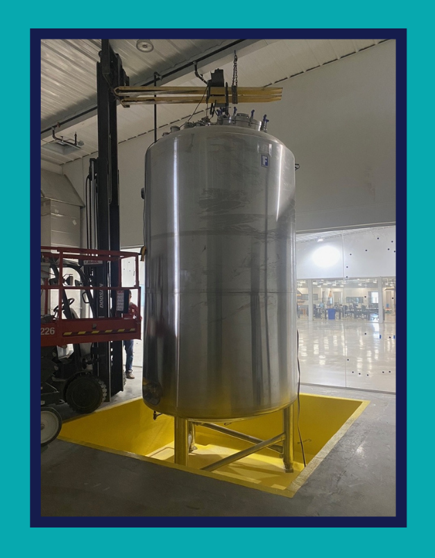 With the installment of our large steel bioreactor tank, Lifecycle's new Cleburne campus will have up to 12,000L mixing equipment capacity!