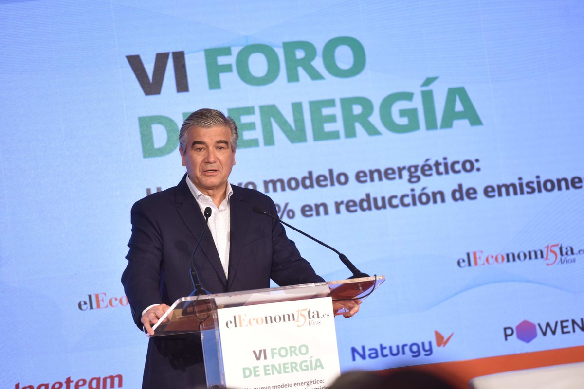Francisco Reynés, presidente de Naturgy, durante el VI Foro de Energía organizado por <a href="/elEconomistaes/">elEconomista.es</a>, anunció un paquete de medidas en el que destaca una solución para desligar la factura de los actuales niveles récord del pool. 

#VIForoEnergíaeE