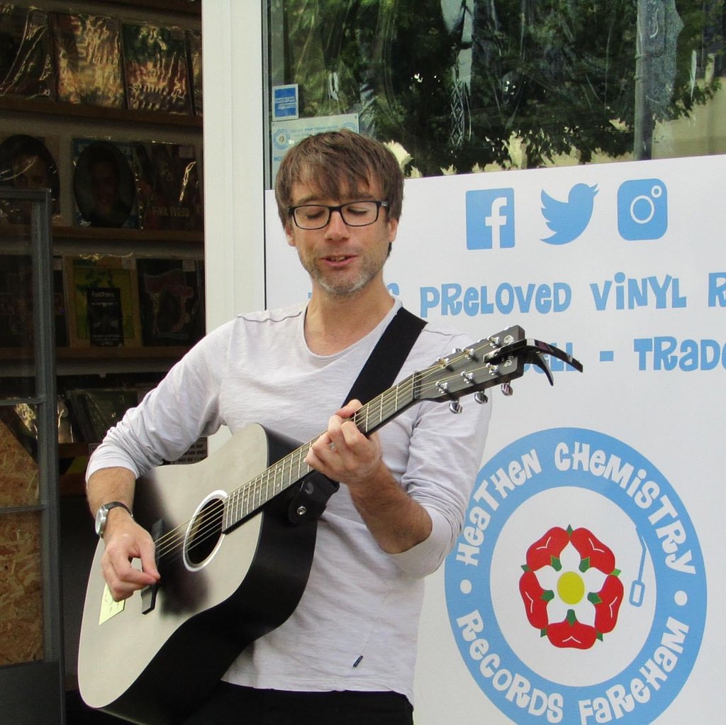 RossiSMedia's tweet image. This past Saturday we had a fabulous time live streaming @tomwellsmusic on the @HCRecordstore page as well as photographing the event. 

Check out #fasttrains New single ‘A Thousand Tiny Cuts’ via fasttrains.co.uk