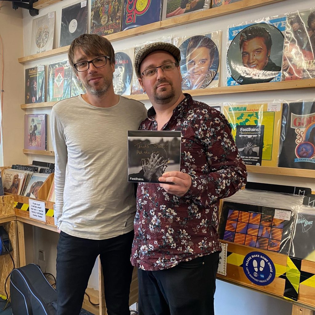 RossiSMedia's tweet image. This past Saturday we had a fabulous time live streaming @tomwellsmusic on the @HCRecordstore page as well as photographing the event. 

Check out #fasttrains New single ‘A Thousand Tiny Cuts’ via fasttrains.co.uk