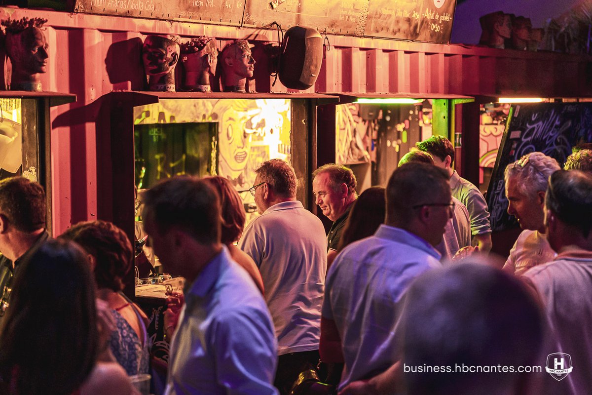 🌇💼 Objectifs, présentation des recrues, ambitions XXL, diversification... Mais surtout retrouvailles entre partenaires partageant les mêmes valeurs.

📸 Les photos de cette soirée :
➡️hbcnantes.com/galeries/soire…

#WeHfamily #HBCNantesBusiness