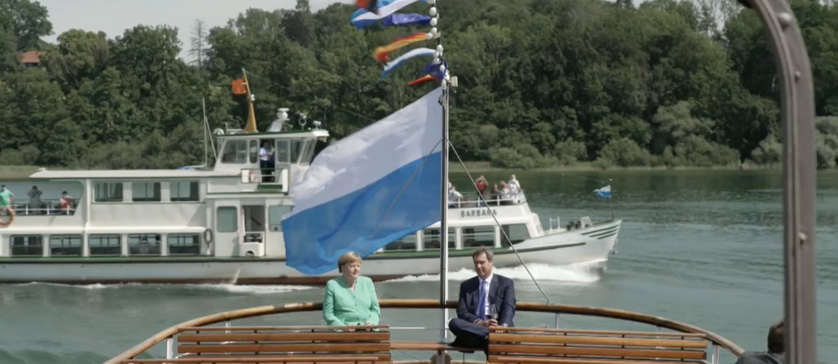 Liebe Twitter-Gemeinde; nach 3 Monaten ist unser Dokumentarfilm zum Thema "Merkel und die Bayern" endlich sendereif. Heute Abend von 22:00 Uhr - 22:45 Uhr im Bayerischen Fernsehen.<a href="/CDU/">CDU Deutschlands</a>  <a href="/CSU/">CSU</a> <a href="/BayernSPD/">SPD Bayern</a> <a href="/fdpbay/">FDP Bayern</a> <a href="/Gruene_Bayern/">GRÜNE Bayern</a> <a href="/BR24/">BR24</a> <a href="/bkagvat/">Bundeskanzleramt</a> <a href="/Markus_Soeder/">Markus Söder</a> <a href="/BR_Presse/">BR - Bayerischer Rundfunk</a>