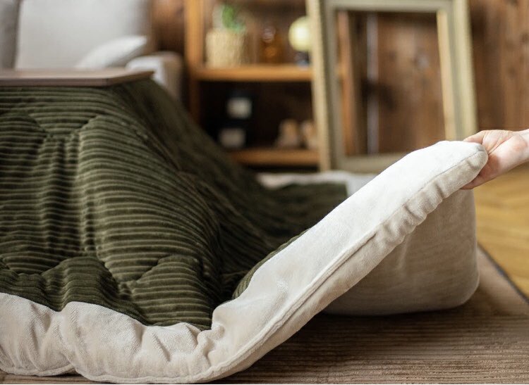 Interior Shop Ranran リアグル2 コタツ布団 カーキ編 こっくり落ち着くオリーブ色 グレー キャメルとの 相性の良いオリーブグリーンを日々の暮らしに取り入れてください T Co F4flepvi6p 海外インテリア ナチュラルインテリア 男前