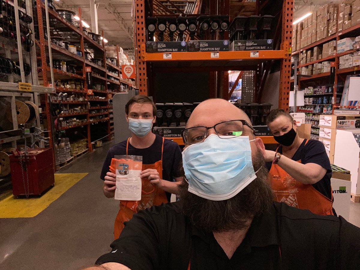 Recognizing CJ (D38) for the Safety Associate of the month of August!! Thanks for being safe CJ!! #47WON #SafetyisnoAccident <a href="/HDTevinFreeman/">HD Tevin Freeman</a> <a href="/pvspivey/">Paul Spivey</a> @LopezRossanna <a href="/Matthew15869558/">Matthew Smith</a> <a href="/D66Celest/">Sheldon Celestine 🇹🇹🇺🇸</a> <a href="/d66mapm/">Craig Barry</a>