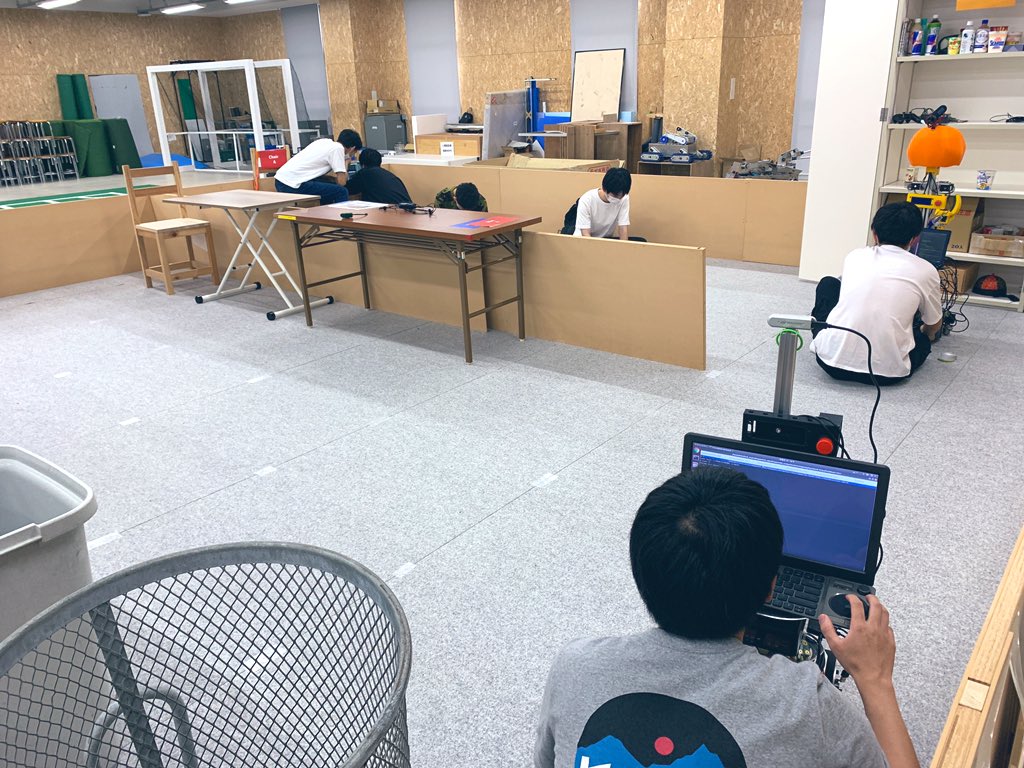 KIT_Happy_Robot's tweet image. 本プロジェクトの1年生がWRS 2020 Juniorカテゴリに出場します🏆

明日のOpen DEMO 1 に向けて最終調整を行っています！

#wrs #wrs2020
#WorldRobotSummit2020