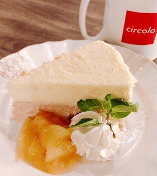 極上のスイーツ 埼玉県熊谷駅 近くにあるお店 Circolo の トロッとレアチーズベースに仕上げた ドゥーブルフロマージュチーズケーキ T Co Qtdk1wamis Twitter