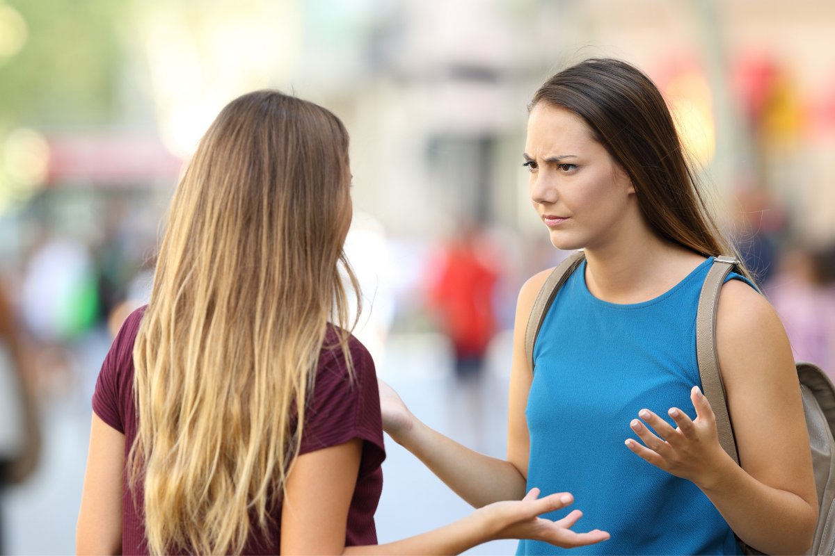PenATalent's tweet photo. Waar een aanspreekcultuur in de ene organisatie vanzelfsprekend is, zijn er ook veel organisaties waar men elkaar zelden of nooit ergens op aanspreekt. Waar ligt dat aan? https://t.co/dwuglXTtV9

#feedforward #groeimindset #eigenaarschap #cultuur #teamontwikkeling #gedragscultuur https://t.co/zkP0xQK1v3