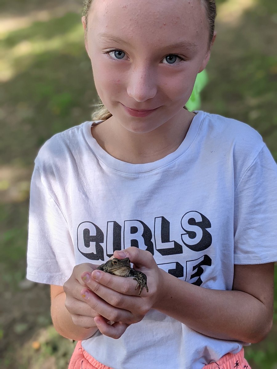 sjvblackpool's tweet photo. Finding toads and frogs#SJVClass6O #SJVClass6B #SJVHothersall2021 https://t.co/haLGMov6G0
