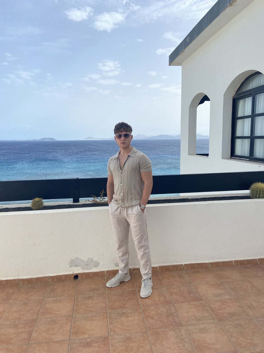 Yearly update: finished my masters degree and now taking some time to relax and recharge -