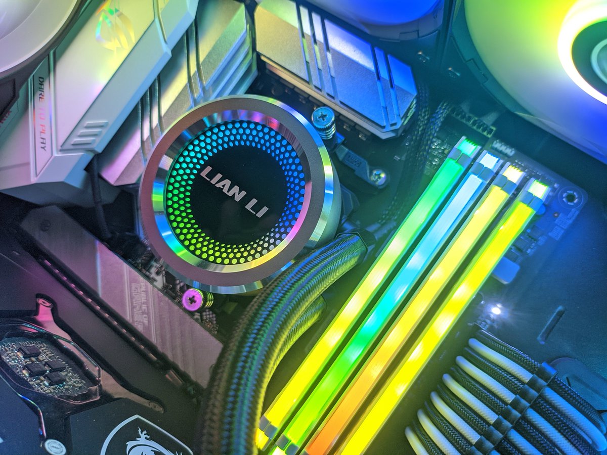 meowmmu's tweet photo. favorite case to build in so far ✨
@TecwareOfficial
@AMD
@msigaming
#rog #lianli #tecware #msigaming #corsair https://t.co/6igtwjvmuI