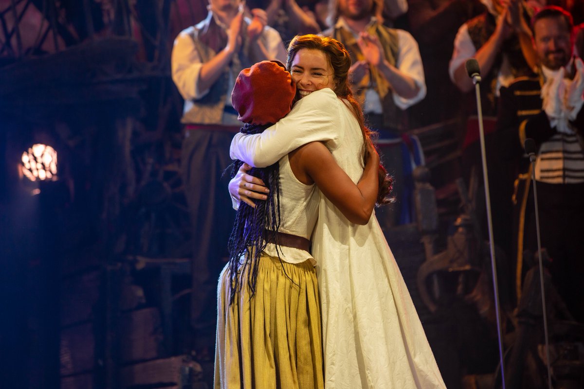lesmisofficial's tweet photo. A heart full of love. ❤️

Everybody raise a glass to the 2021 #LesMizConcert company. 

The acclaimed fully staged new production reopens 25 September. 

📸: @dannykaan https://t.co/WQQoquenuN