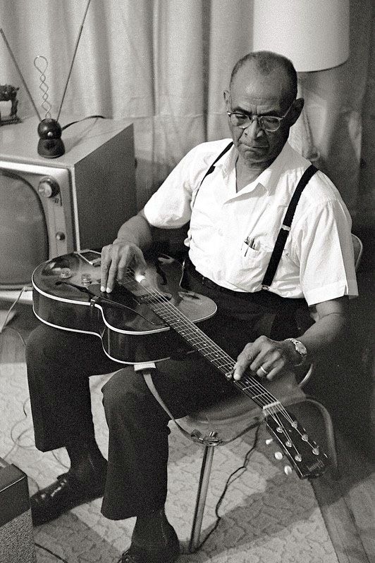 Sept 8th, 1928: Robert Wilkins records "I Do Blues" in Memphis, TN.  Tune in to Radio Bristol at noon to hear it! #radiobristol #oldtimemusic #78rpm #rootsmusic #countrymusichistory #memphisblues #robertwilkins #bluesmusic