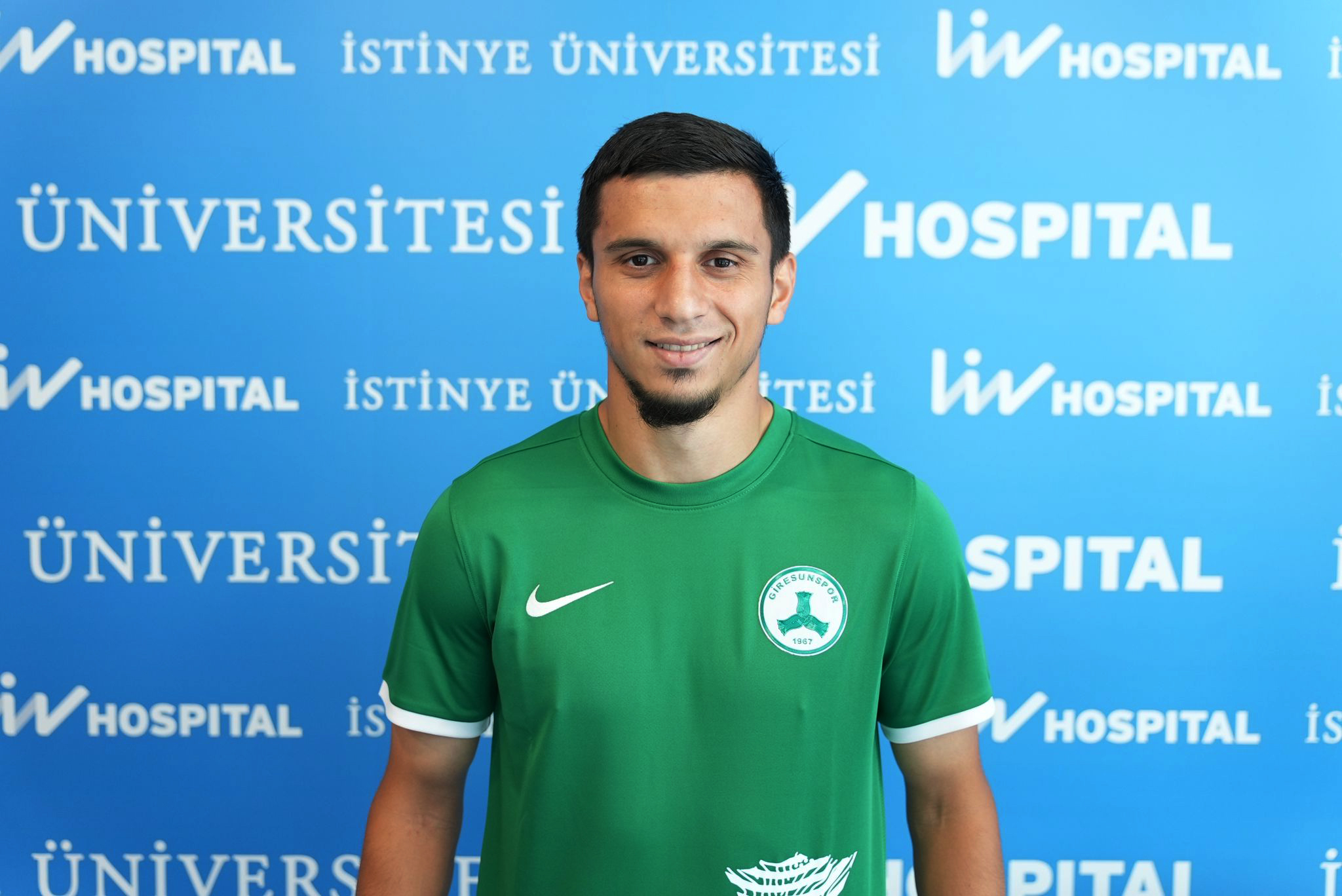 Магомед-шапи сулейманов хапоэль. Магомеда шапи сулейманова. Фк краснодар шапи сулейманов. Шапи сулейманов краснодар. Магомед-шапи сулейманов краснодар.