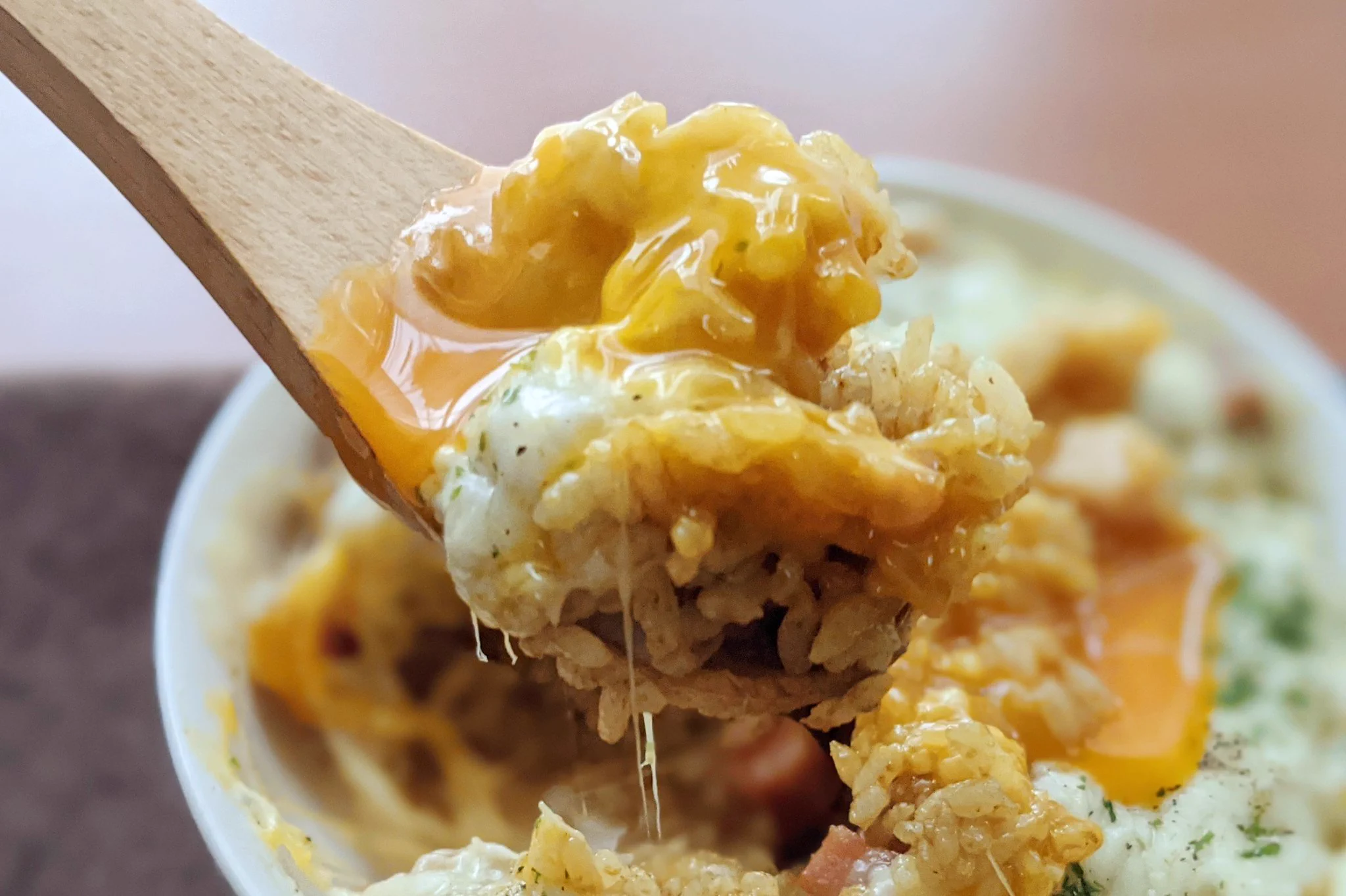 料理をする気力がないときでも作れそうなお手軽さ！電子レンジで簡単に作れちゃう丼ものレシピ！