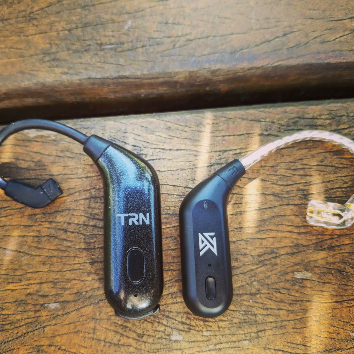 rikrdo_sn's tweet photo. Soluções simples para o mercado.
Os módulos Bluetooth tem seus diferenciais porém tem suas limitações.
Gosto dessa simplicidade !!
TRN BT20s melhor conjunto.
Kz AZ09 mais prático e mais atual.

@ScarbirAudio
@KEarphones

#kzaz09 #trnbt20s #kztws #trntws #techmobile #mundotws https://t.co/V9q7dPWaeQ