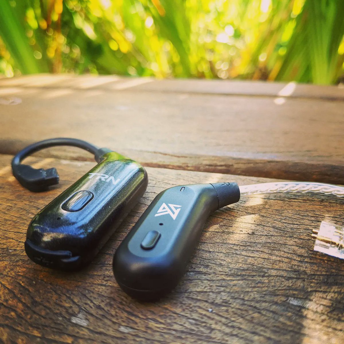 rikrdo_sn's tweet photo. Soluções simples para o mercado.
Os módulos Bluetooth tem seus diferenciais porém tem suas limitações.
Gosto dessa simplicidade !!
TRN BT20s melhor conjunto.
Kz AZ09 mais prático e mais atual.

@ScarbirAudio
@KEarphones

#kzaz09 #trnbt20s #kztws #trntws #techmobile #mundotws https://t.co/V9q7dPWaeQ