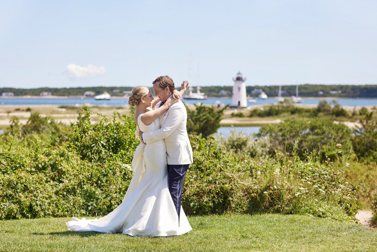 Betsy (Bartosiak) Hennessey tweet media