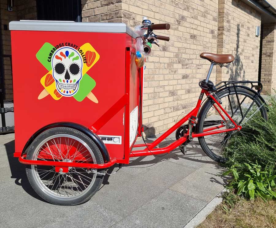 MJPATTesting's tweet image. When you get to smile on the work you get on a hot day