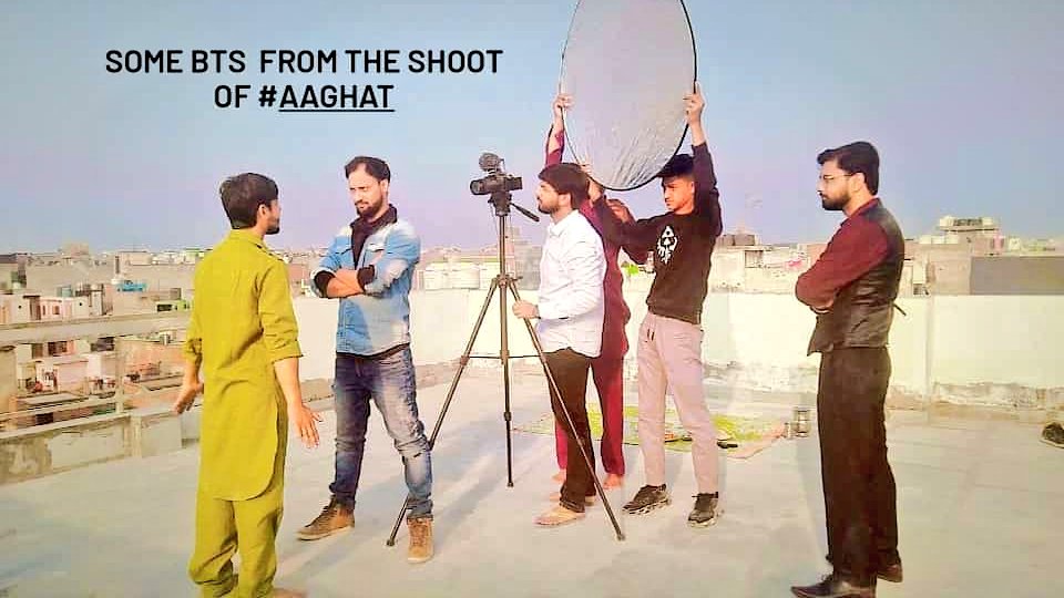 RahulanandFilms's tweet photo. Some Very Special Moments #Aaghat #RahulanandFilms #BTS
@ArvindGaur @AsmitaTheatre @ajaydevgn @DrishyamFilms @ArianaGrande @CastingChhabra @MukeshChhabraCC @neerajpofficial @NetflixIndia @ssrajamouli @SunielVShetty @vivekagnihotri @altbalaji https://t.co/R1ygQK8FbL