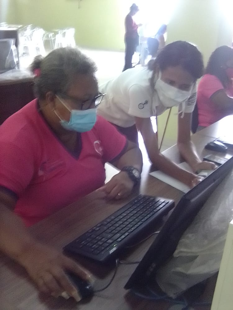 lizbc80's tweet photo. #8Sep #Infocentro en la linea #FormacionAMedida inicia en la Gran base de Misiones por la Paz y la Vida Lomas del Funval Taller de Formacion con Paquetes de Oficina a las Promotoras de PartoHumanizado con el apoyo dela Facilitadora @lizbc80 
@RolandaRubi @LuisinfoVe 
#VacunateYa https://t.co/VBSirGWWOu