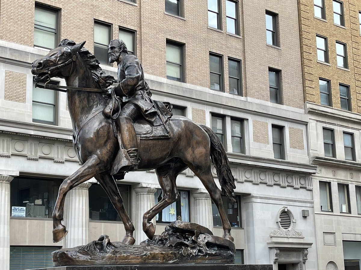 BuckWestLegend's tweet photo. IN REMEMBRANCE AND HONOR OF OUR HEROES TODAY. THROWBACK TO TAKING #BABYBUCK TO SEE OUR GOOD GENERAL JACKSON IN HIS HOMETOWN. YOULL NEVER KILL THE DIXIE BLOODLINE YANKEE CUCKS. https://t.co/PsxGvSJaVZ