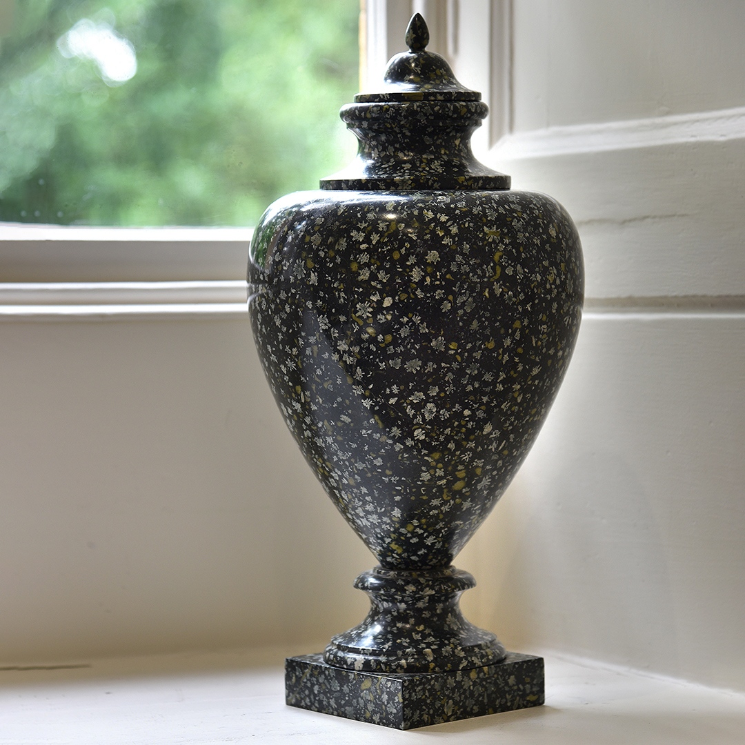 Following a successful Day 1, we continue tomorrow with Day 2 of our #auction, A '#GrandTour' Collection, Garden Furniture &amp; Statuary

Pictured Lot 542, an early 19th century Italian lidded urn in green #GrecianPorphyry

9 September, 10.30am. View auction:
auctions.dreweatts.com/auctions/7925/…