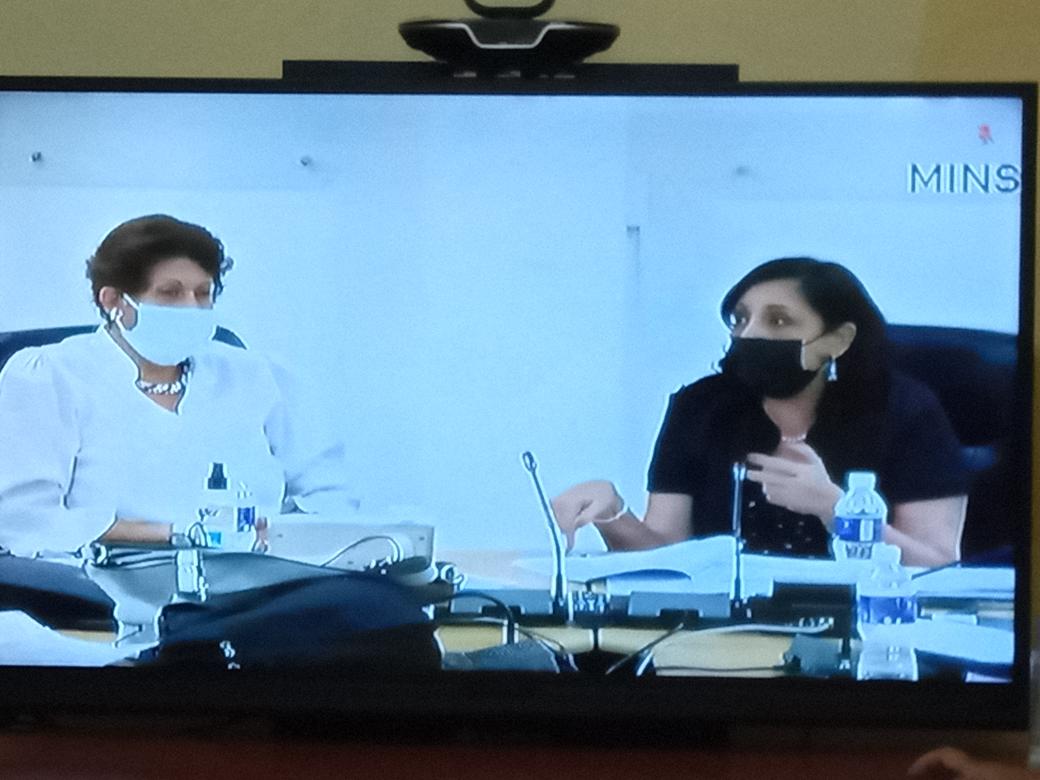 maria_laviste's tweet photo. #Cuba
#CubaMined
En video conferencia con la Ministra y directivos del Minsap se evalúan los resultados de la vacunación en edades pediátricas del primer grupo y se precisan las orientaciones para dar continuidad con el segundo grupo .
#ALaEducaciønponlecorazón
#prontoregreso https://t.co/uCKUPkgjy6