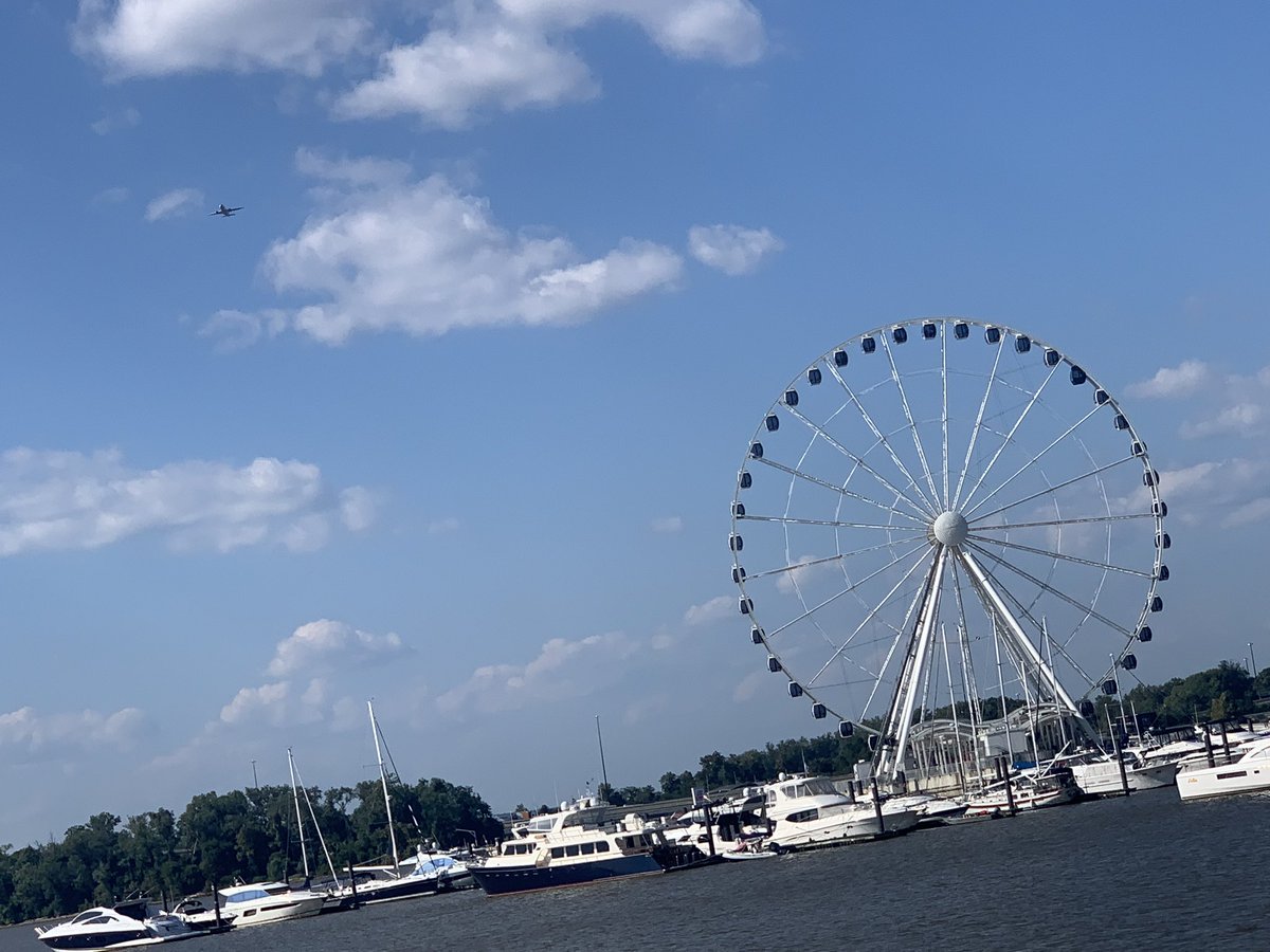 GarofaloWX's tweet image. Getting settled in ✨✈️🛰 #satshow #satellite #satelliteconference #meteorologist #rocketgirl