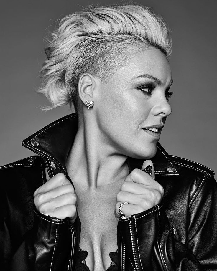 Happy birthday P!nk \"Walk me home\" is my fav jam. What\s yours? 