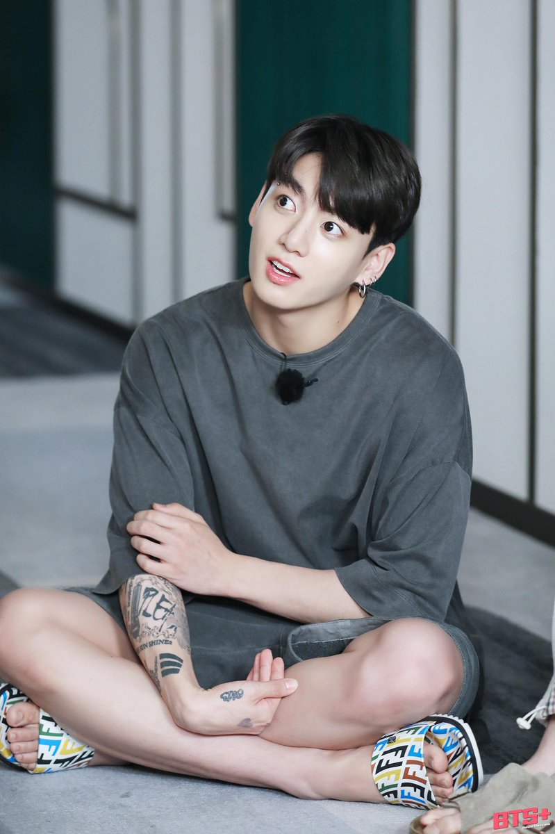 JK_Paraguay's tweet photo. 📸[FOTOS]RUN BTS! 2021 Ep.150

Detrás de escena - #Jungkook 💖

 #방탄소년단 #JUNGKOOK #정국 #전정국  #BTS @BTS_twt

Cr purpleloveplus 
🐰Luly🐰 https://t.co/zDX9CmB5GR