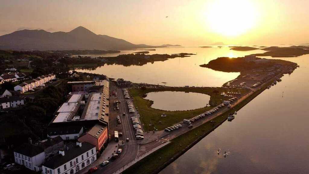 Last night's sunset ❤ 💚
📷 Aran Devereux 
#lovewestport #westport #mayo ift.tt/1RsnFVD