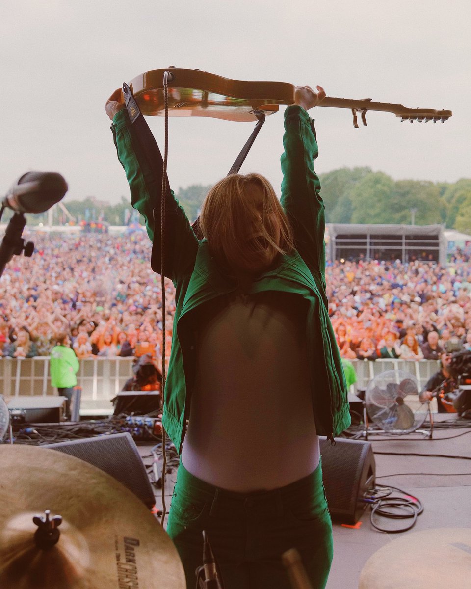 HOME RUN ❤️💫 Coming back to the States now, cannot wait to play the whole album for you!!! Leo season has come and gone ♌️ 

see you at trans pecos sep 23, <a href="/TheOhanaFest/">The Ohana Fest</a> sep 24, blue bird music festival sep 25 and then on the Now’s The Time America tour!