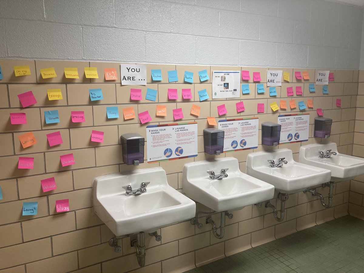 I love these notes of positivity in our building! <a href="/THTigers512/">Tomahawk Elementary</a>
