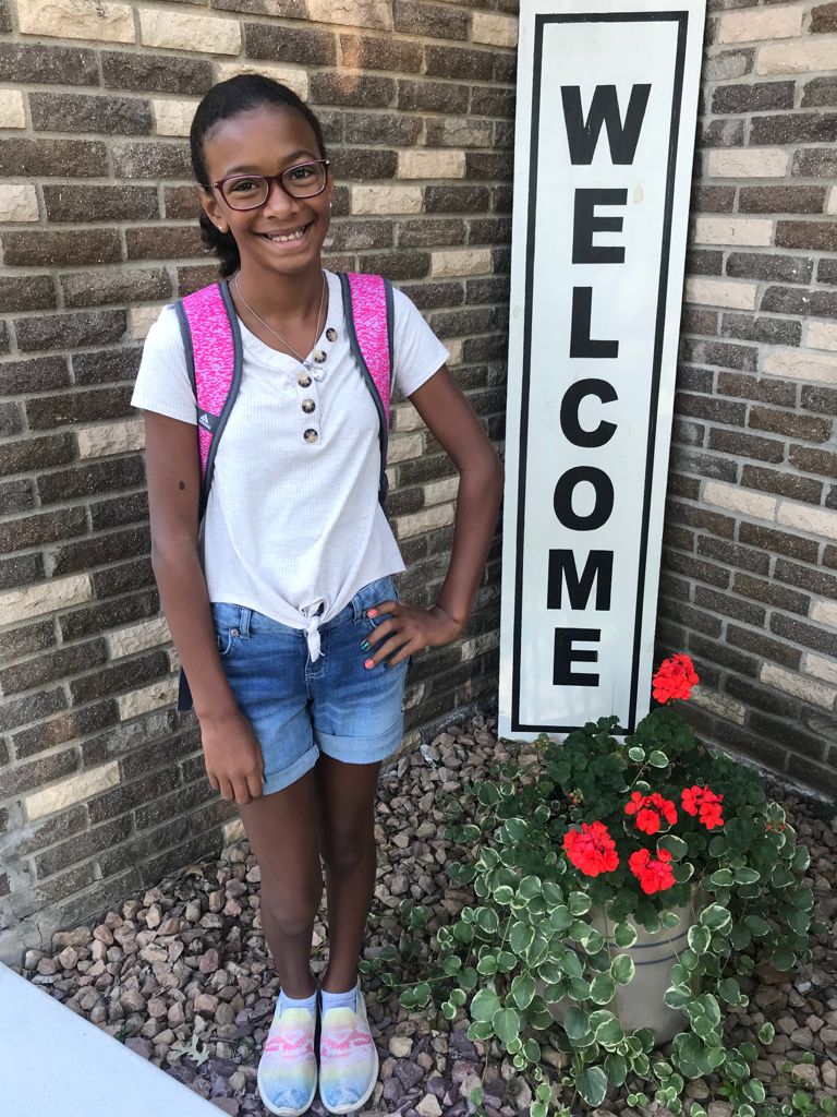 FlowersJonte's tweet photo. First day of school for many in the ISD 191 district, including this 5th grader! #one91BackToSchool #BacktoSchool2021 #GideonPondElementary https://t.co/s5Owy6pGWG