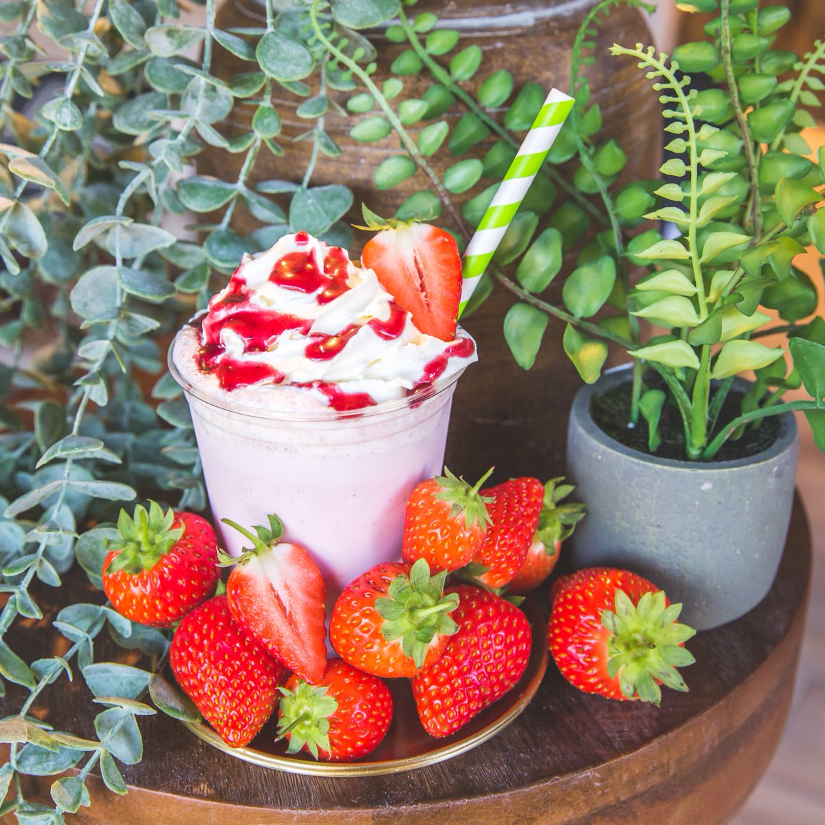 Phew, it's hot out there 🌞 Cool down with one of our brand-new #Takeaway THICK ICE CREAM MILKSHAKES! This one is our #strawberry one🍓
Available from the Takeaway at #LittleBudworth - order &amp; collect at the counter, then takeaway or take a seat al fresco 💚
#milkshake #cheshire