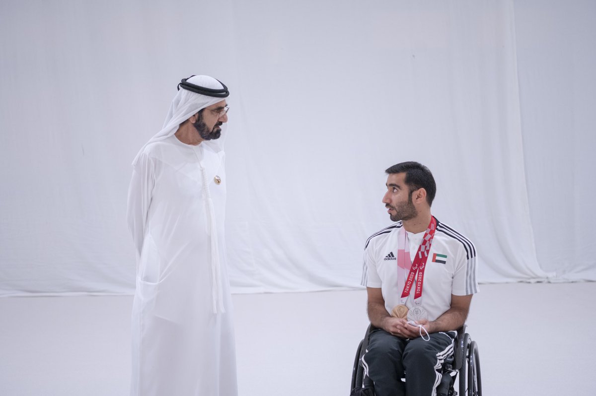 أثناء استقبالي اليوم لبعثة منتخب دولة الإمارات المشاركة في دورة الألعاب البارالمبية في طوكيو.. أبطالنا عبدالله العرياني ومحمد القايد الحمادي رفعوا علم الإمارات في اليابان .. الأداء بطولي .. والهمة إماراتية .. والمستقبل والنجاح حليفهم دائماً باذن الله …