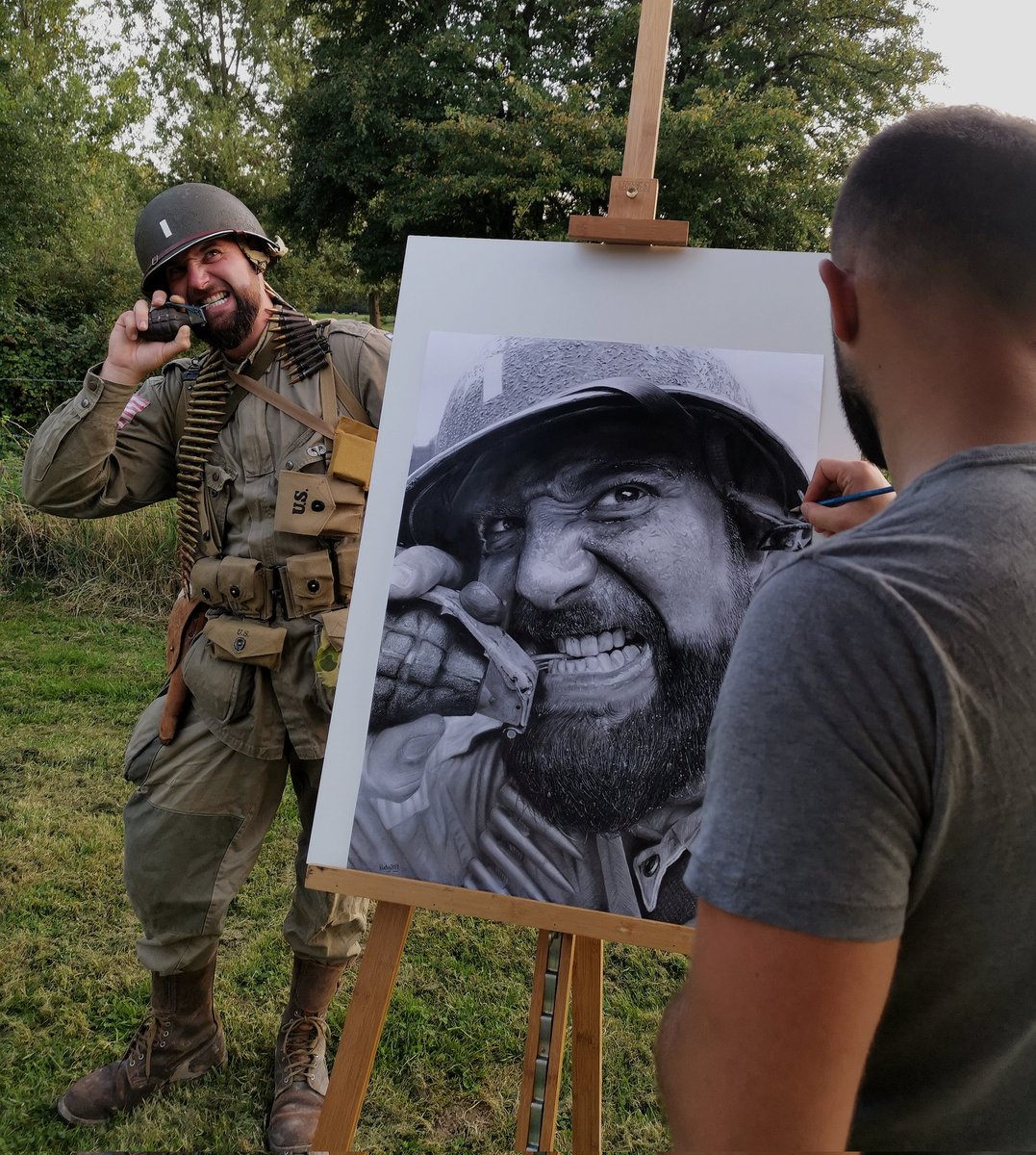 Nouveau dessin✍️  environ 80 heures de travail. Je compte sur vous pour le faire voyager un maximum les amis 🙏
N'hésitez pas à aimer et vous abonner vous ne serez pas déçu de la suite 😁