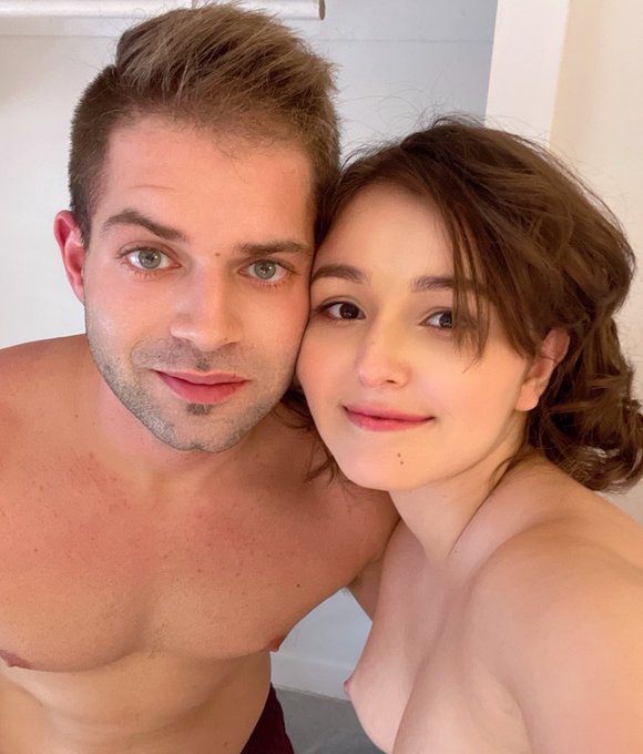 Watch Leana Lovings 💕's leaked NSFW photo on TwXstars