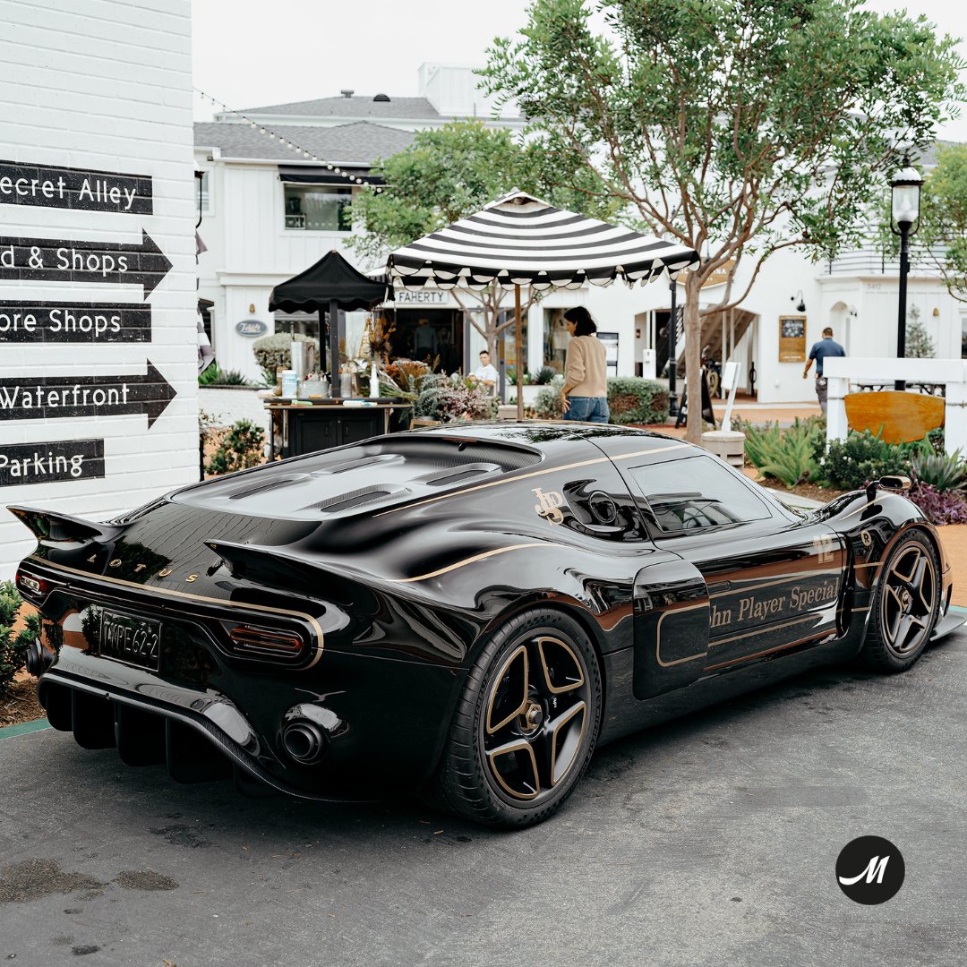 Magneto magazine tweet media