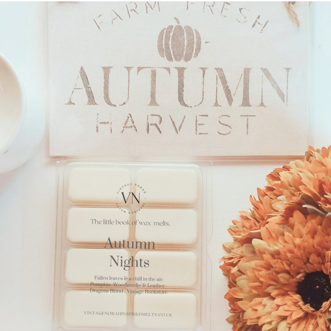 VintageNorah's tweet photo. AUTUMNS HERE! Happy 'conkers at the ready and walking on crunchy leaves' season!!!
#Autumn #Fall #AutumnDecor #WaxSachet #WaxTablet #WaxmeltAddict #WaxMelts https://t.co/HsIlVgPfyG https://t.co/Y0u7xT9Gnx