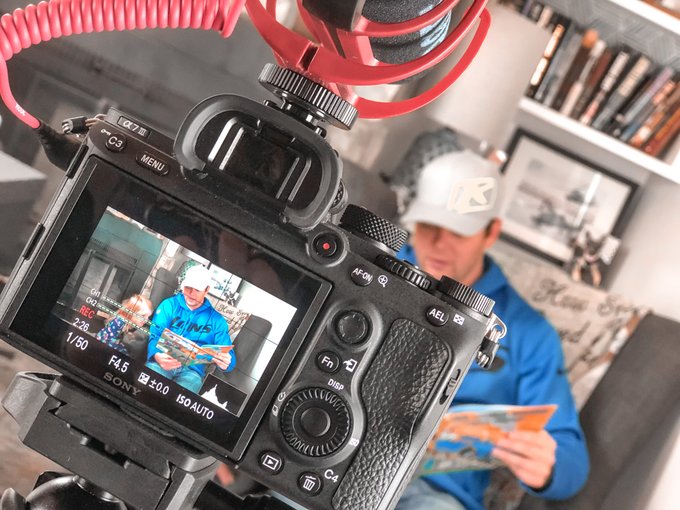 Watch Erik Jones's leaked NSFW photo on TwXstars